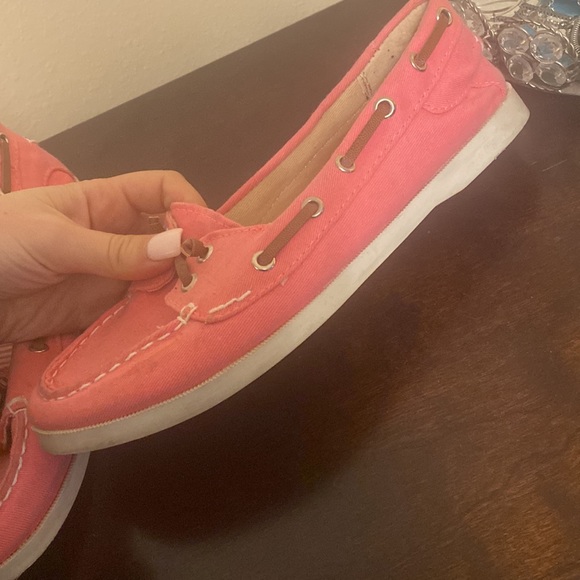 Old navy boat shoes color pink - Picture 3 of 3